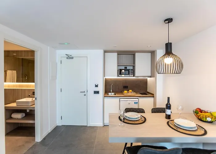 Art Apartments